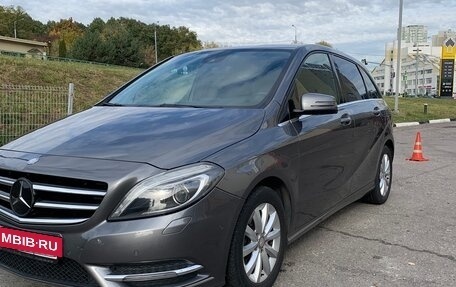 Mercedes-Benz B-Класс, 2012 год, 1 075 000 рублей, 2 фотография
