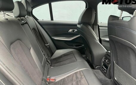 BMW 3 серия, 2019 год, 2 950 000 рублей, 14 фотография