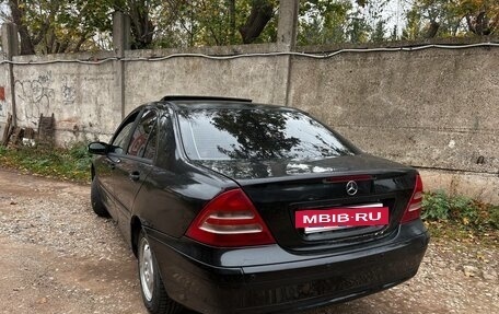 Mercedes-Benz C-Класс, 2001 год, 250 000 рублей, 4 фотография
