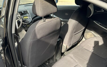 Hyundai Solaris II рестайлинг, 2012 год, 850 000 рублей, 12 фотография