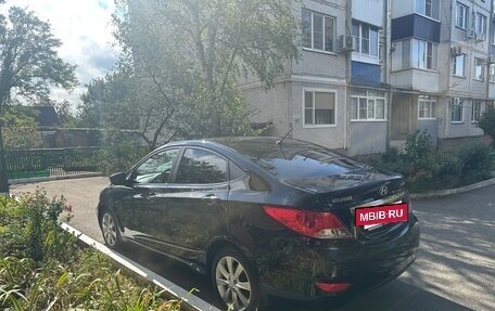 Hyundai Solaris II рестайлинг, 2012 год, 850 000 рублей, 17 фотография