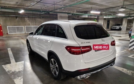 Mercedes-Benz GLC, 2019 год, 3 850 000 рублей, 2 фотография