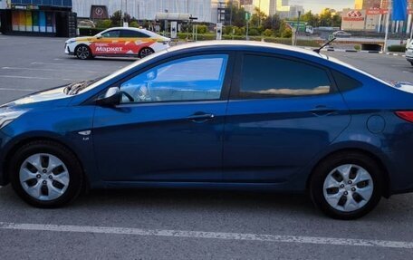 Hyundai Solaris II рестайлинг, 2014 год, 820 000 рублей, 2 фотография