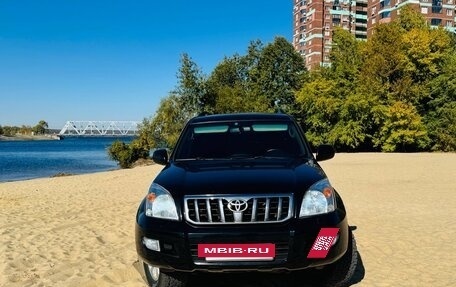 Toyota Land Cruiser Prado 120 рестайлинг, 2006 год, 2 300 000 рублей, 3 фотография