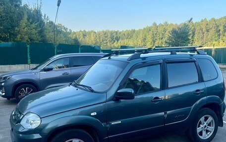Chevrolet Niva I рестайлинг, 2015 год, 680 000 рублей, 7 фотография
