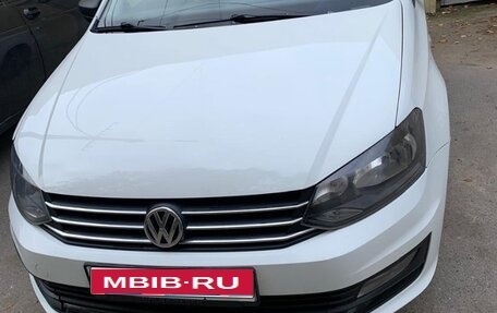 Volkswagen Polo VI (EU Market), 2019 год, 800 000 рублей, 1 фотография