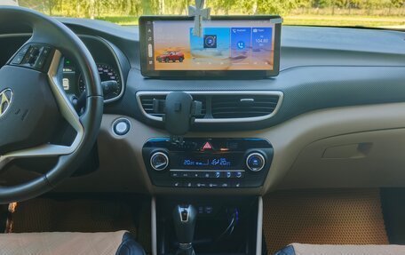 Hyundai Tucson III, 2019 год, 2 350 000 рублей, 13 фотография
