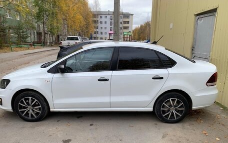 Volkswagen Polo VI (EU Market), 2019 год, 800 000 рублей, 2 фотография