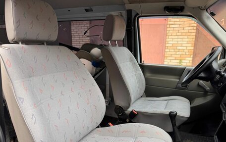 Volkswagen Transporter T4, 2002 год, 1 037 000 рублей, 9 фотография