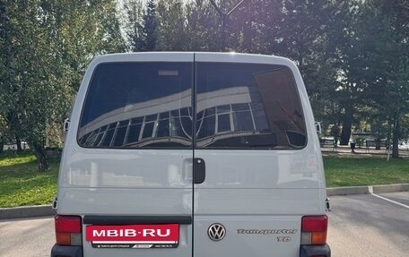 Volkswagen Transporter T4, 2002 год, 1 037 000 рублей, 5 фотография
