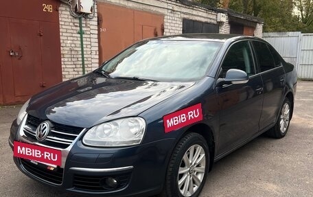 Volkswagen Jetta VI, 2010 год, 695 000 рублей, 8 фотография