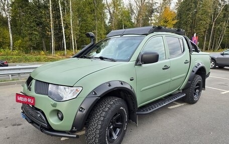 Mitsubishi L200 IV рестайлинг, 2007 год, 2 900 000 рублей, 2 фотография