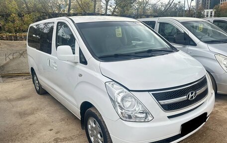 Hyundai Grand Starex Grand Starex I рестайлинг 2, 2012 год, 1 100 000 рублей, 2 фотография