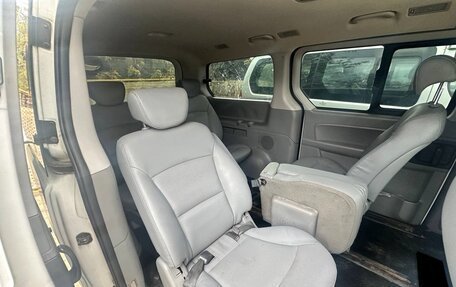 Hyundai Grand Starex Grand Starex I рестайлинг 2, 2012 год, 1 100 000 рублей, 6 фотография