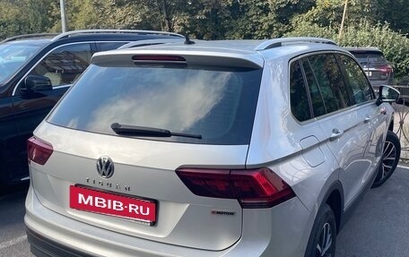 Volkswagen Tiguan II, 2019 год, 2 500 000 рублей, 8 фотография