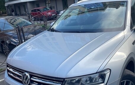Volkswagen Tiguan II, 2019 год, 2 500 000 рублей, 6 фотография