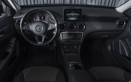 Mercedes-Benz GLA, 2018 год, 2 049 000 рублей, 6 фотография