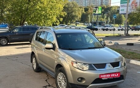 Mitsubishi Outlander III рестайлинг 3, 2008 год, 950 000 рублей, 2 фотография