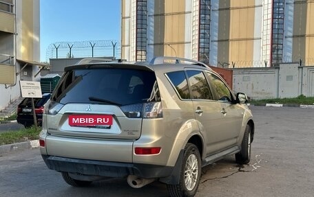 Mitsubishi Outlander III рестайлинг 3, 2008 год, 950 000 рублей, 5 фотография