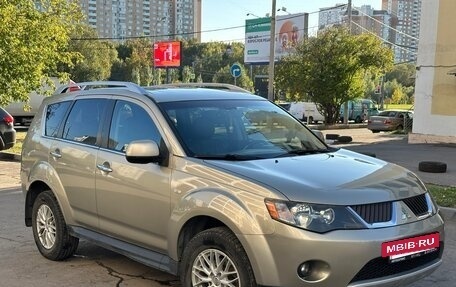 Mitsubishi Outlander III рестайлинг 3, 2008 год, 950 000 рублей, 8 фотография