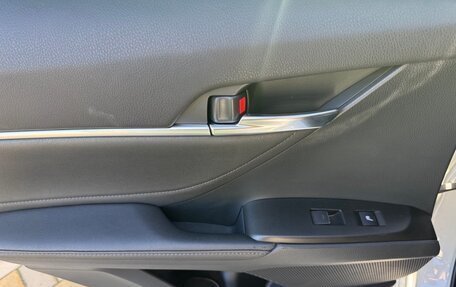 Toyota Camry, 2021 год, 3 090 000 рублей, 13 фотография