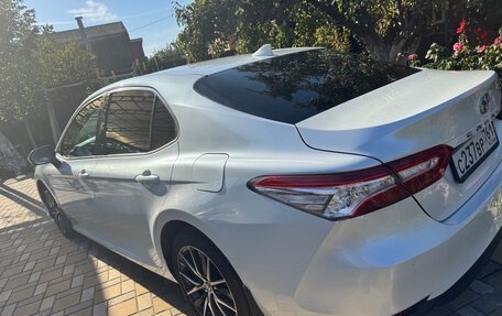 Toyota Camry, 2021 год, 3 090 000 рублей, 5 фотография