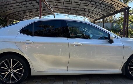 Toyota Camry, 2021 год, 3 090 000 рублей, 8 фотография