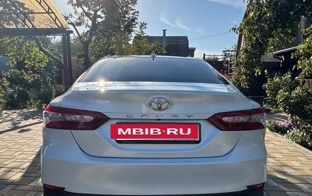 Toyota Camry, 2021 год, 3 090 000 рублей, 6 фотография