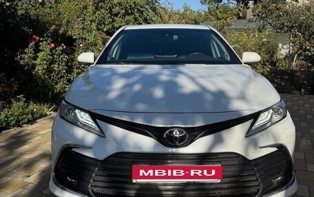 Toyota Camry, 2021 год, 3 090 000 рублей, 3 фотография