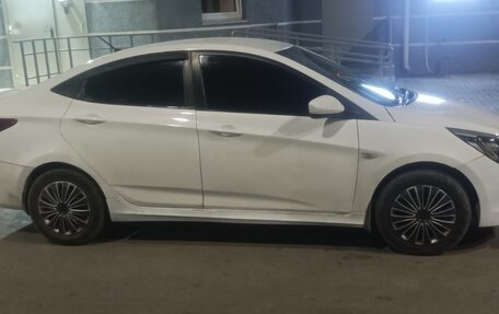 Hyundai Solaris II рестайлинг, 2015 год, 730 000 рублей, 6 фотография