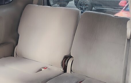 Toyota Noah III, 2004 год, 700 000 рублей, 9 фотография