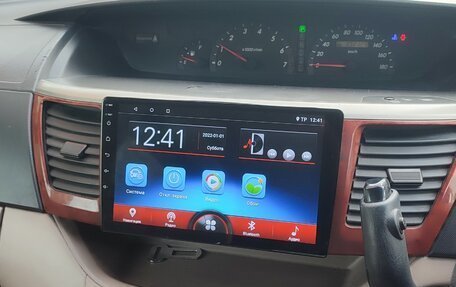 Toyota Noah III, 2004 год, 700 000 рублей, 17 фотография