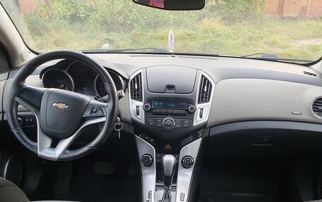 Chevrolet Cruze II, 2013 год, 630 000 рублей, 9 фотография