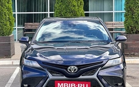 Toyota Camry, 2021 год, 2 520 000 рублей, 2 фотография