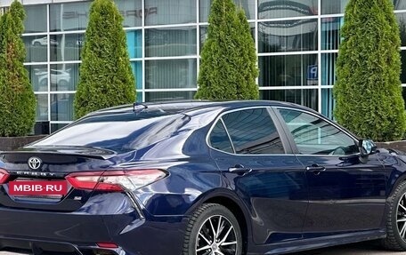 Toyota Camry, 2021 год, 2 520 000 рублей, 6 фотография