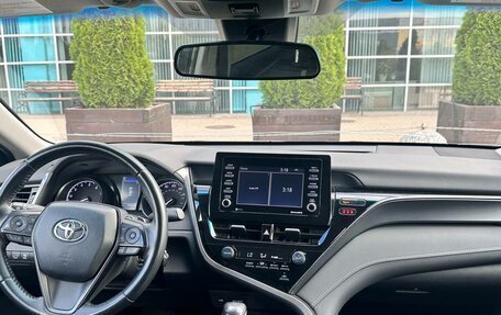 Toyota Camry, 2021 год, 2 520 000 рублей, 8 фотография