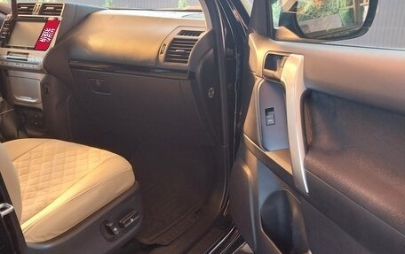 Toyota Land Cruiser Prado 150 рестайлинг 2, 2019 год, 4 100 000 рублей, 1 фотография