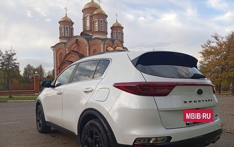 KIA Sportage IV рестайлинг, 2021 год, 2 800 000 рублей, 9 фотография