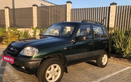 Chevrolet Niva I рестайлинг, 2004 год, 495 000 рублей, 4 фотография