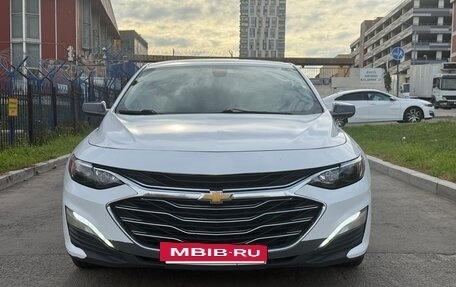 Chevrolet Malibu IX, 2020 год, 1 290 000 рублей, 3 фотография