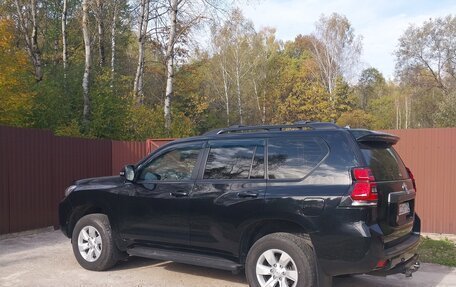 Toyota Land Cruiser Prado 150 рестайлинг 2, 2019 год, 4 100 000 рублей, 3 фотография