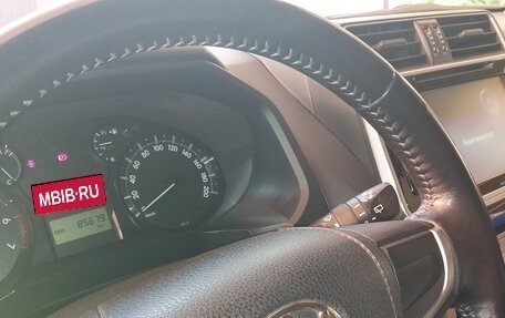Toyota Land Cruiser Prado 150 рестайлинг 2, 2019 год, 4 100 000 рублей, 7 фотография
