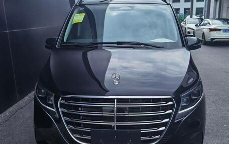 Mercedes-Benz V-Класс, 2025 год, 9 900 000 рублей, 1 фотография
