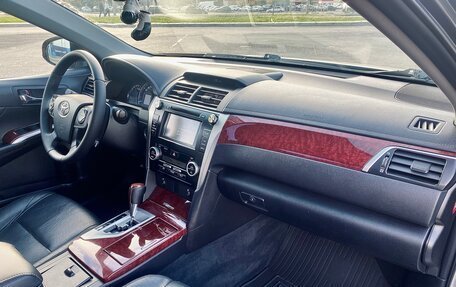 Toyota Camry, 2012 год, 1 495 000 рублей, 24 фотография