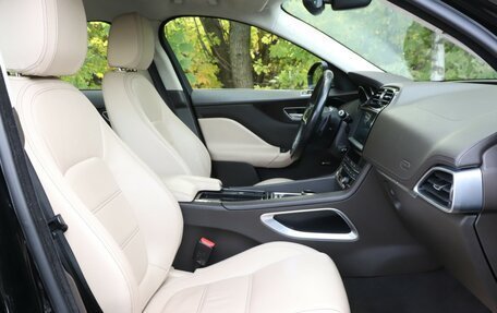 Jaguar F-Pace, 2019 год, 2 790 000 рублей, 15 фотография