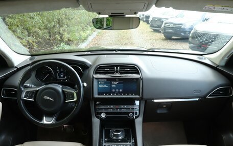 Jaguar F-Pace, 2019 год, 2 790 000 рублей, 12 фотография