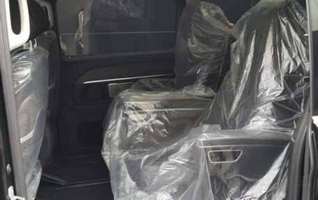 Mercedes-Benz V-Класс, 2025 год, 9 900 000 рублей, 5 фотография