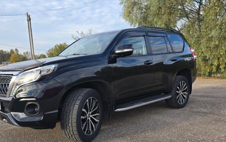 Toyota Land Cruiser Prado 150 рестайлинг 2, 2017 год, 4 500 000 рублей, 4 фотография