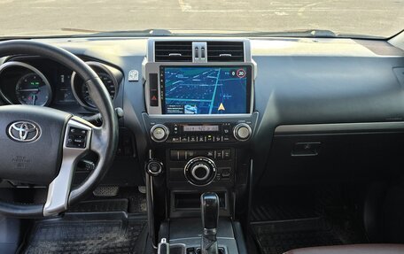 Toyota Land Cruiser Prado 150 рестайлинг 2, 2017 год, 4 500 000 рублей, 12 фотография