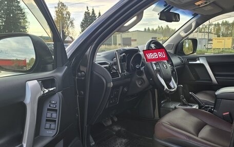 Toyota Land Cruiser Prado 150 рестайлинг 2, 2017 год, 4 500 000 рублей, 8 фотография
